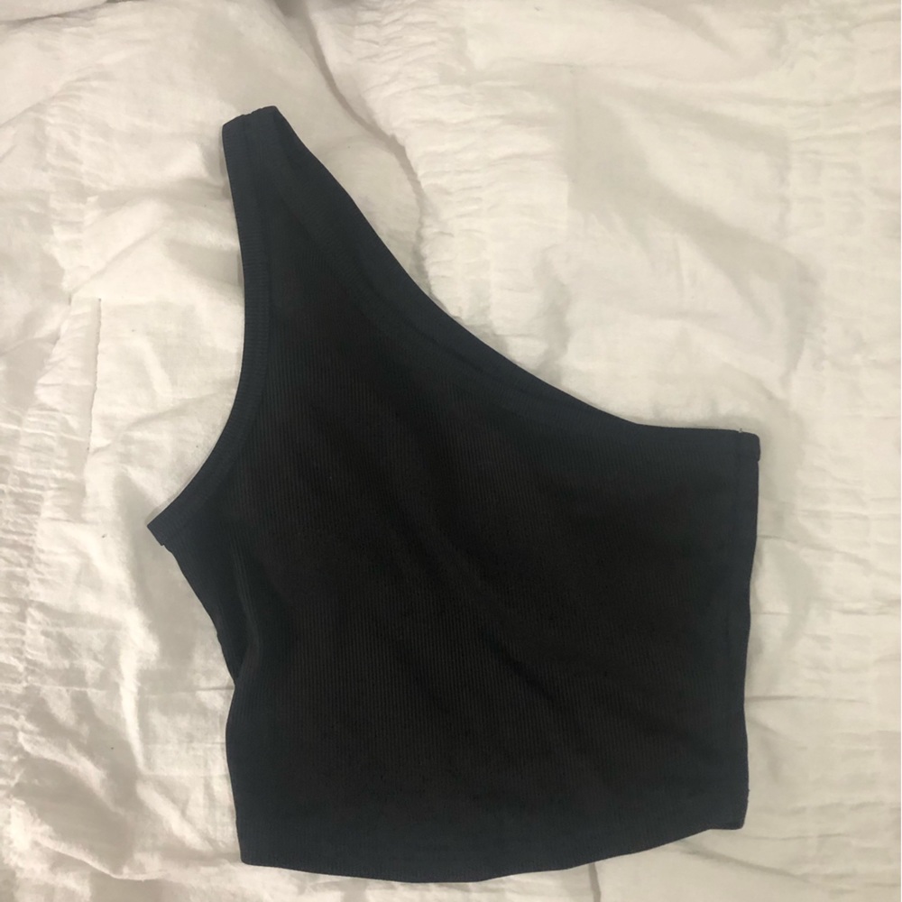 Black one shoulder Shein crop top
